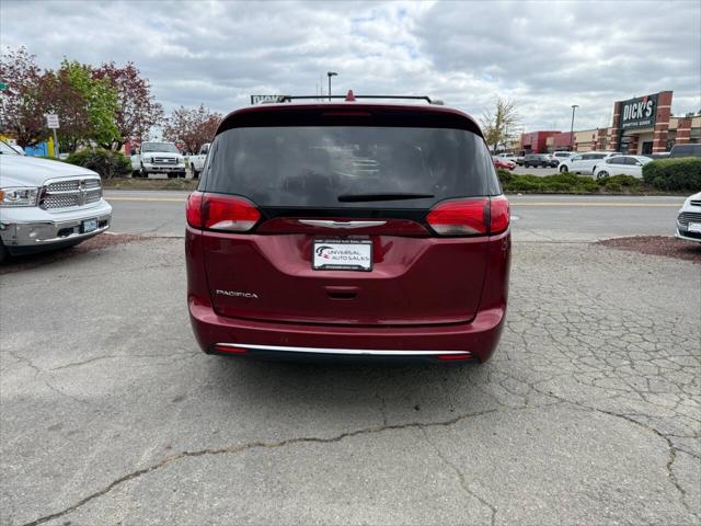 2020 Chrysler Pacifica Touring L