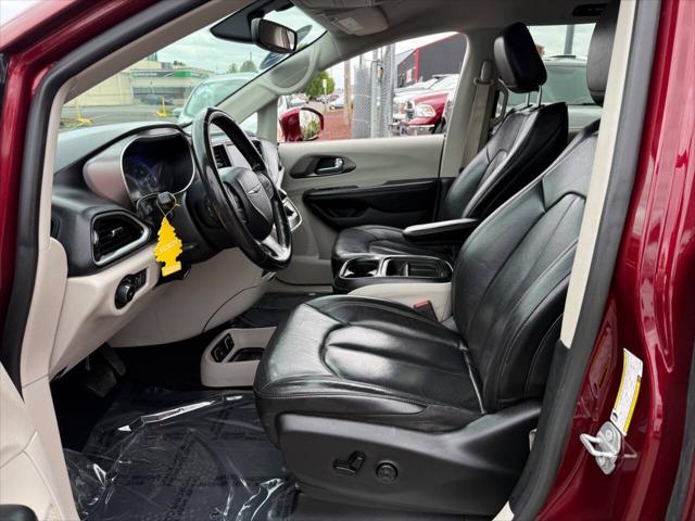 2020 Chrysler Pacifica Touring L