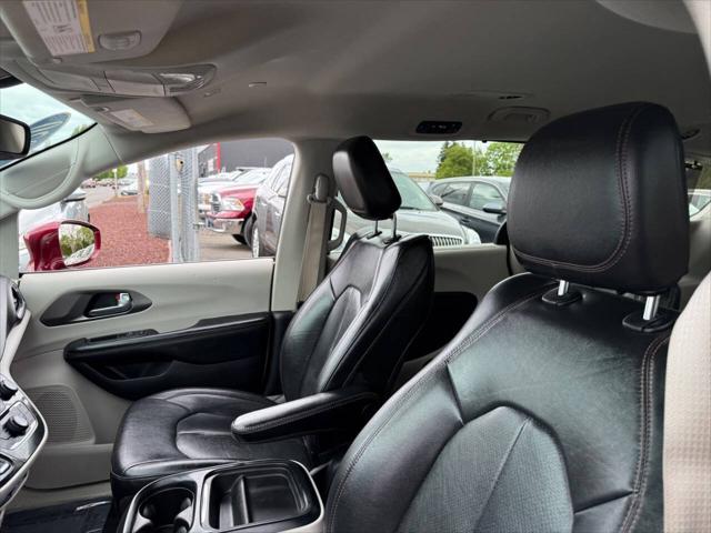 2020 Chrysler Pacifica Touring L