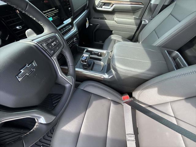 2026 Chevrolet Silverado 1500 4WD Crew Cab Short Bed RST