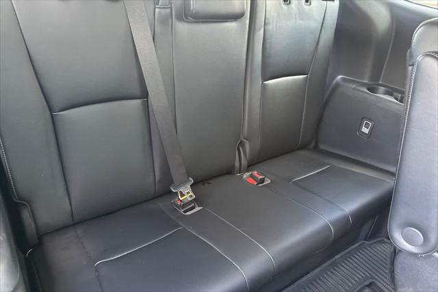2022 Toyota Highlander Hybrid Platinum