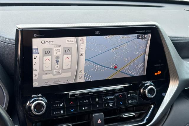 2022 Toyota Highlander Hybrid Platinum