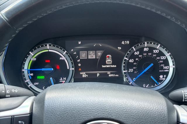 2022 Toyota Highlander Hybrid Platinum