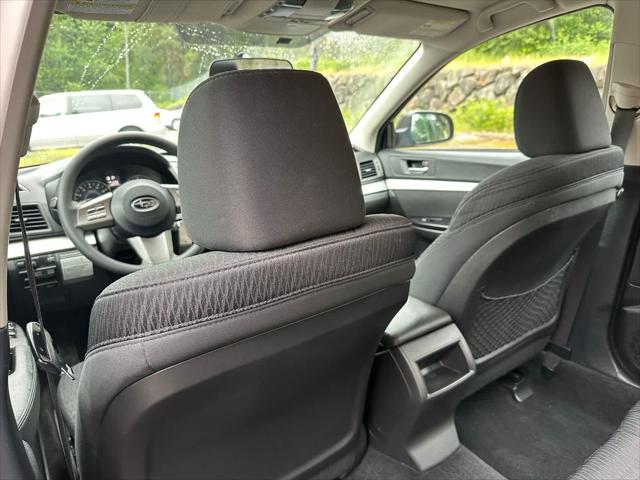 2010 Subaru Legacy 2.5i