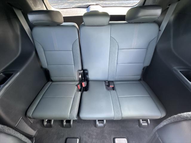 2026 GMC Acadia AT4 AWD