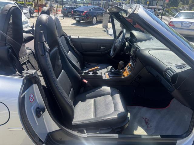 2002 BMW Z3 3.0i