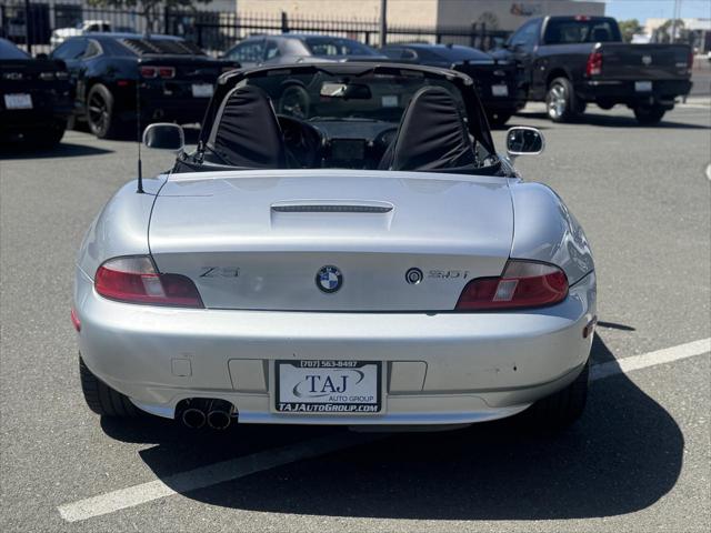 2002 BMW Z3 3.0i