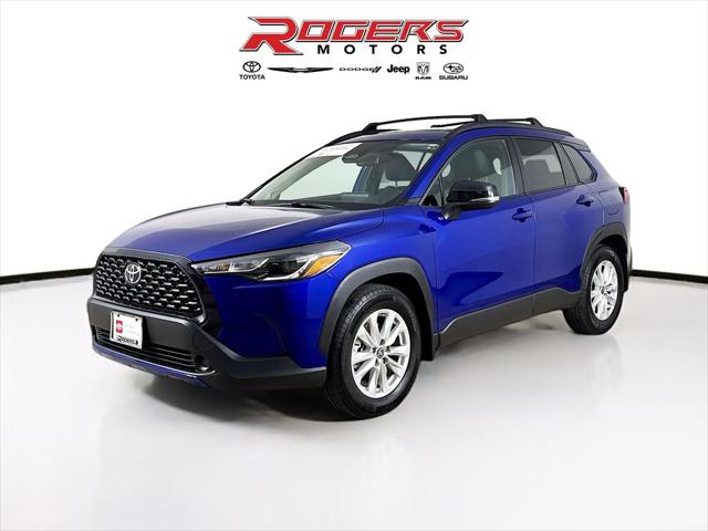 2025 Toyota Corolla Cross LE