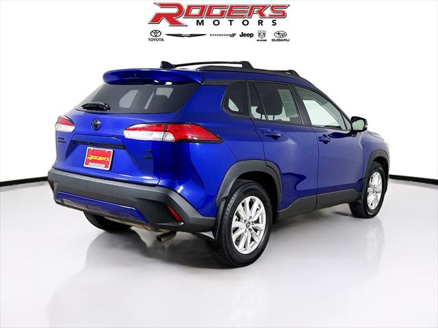 2025 Toyota Corolla Cross LE