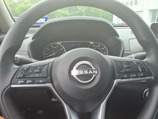 2025 Nissan Altima SV FWD