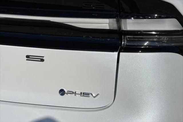 2026 Toyota Prius Plug-In SE