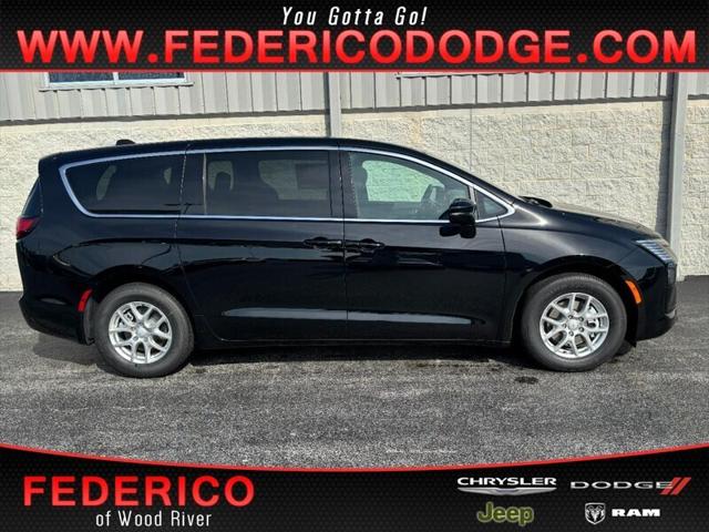 2027 Chrysler Pacifica PACIFICA SELECT