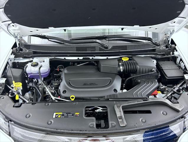 2027 Chrysler Pacifica Select