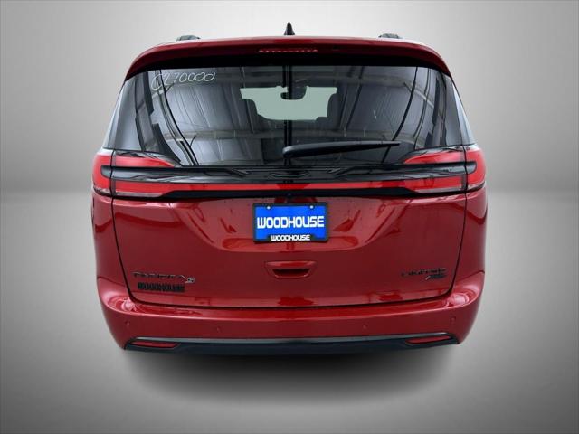 2027 Chrysler Pacifica Limited