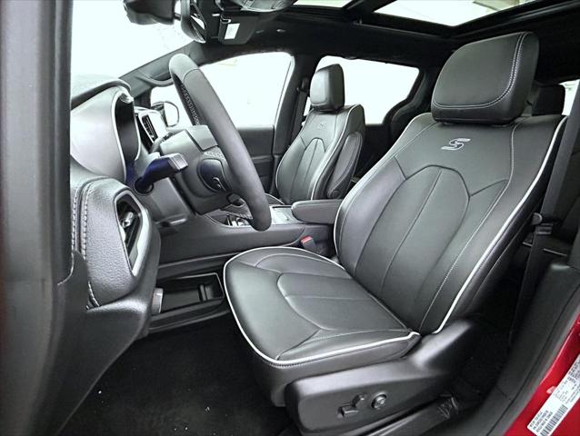 2027 Chrysler Pacifica Limited