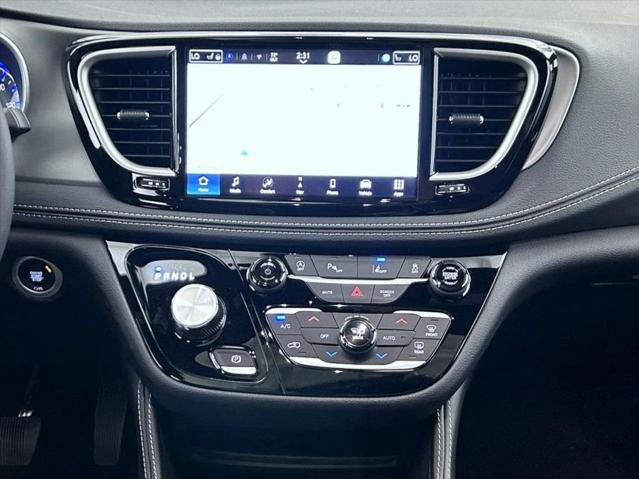 2027 Chrysler Pacifica Limited