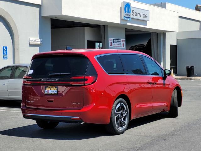 2027 Chrysler Pacifica PACIFICA LIMITED
