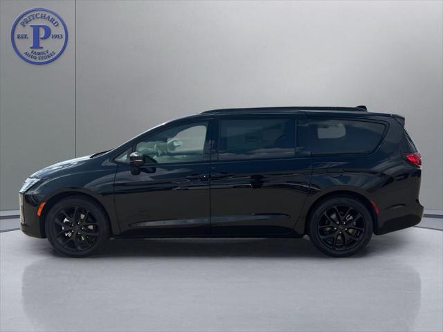 2027 Chrysler Pacifica Limited