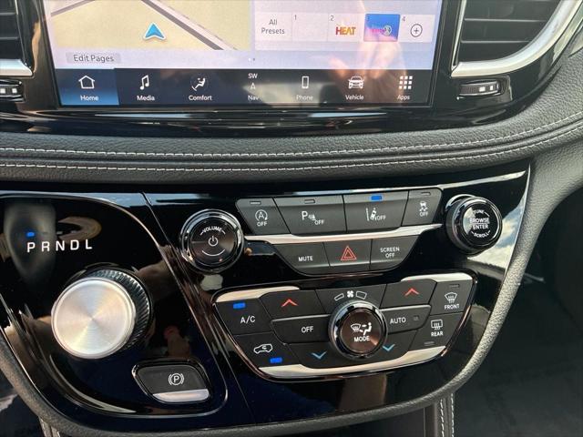 2027 Chrysler Pacifica Limited