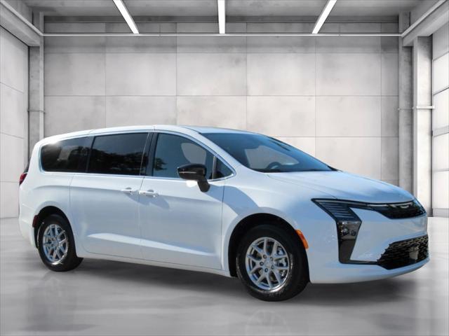 2027 Chrysler Pacifica PACIFICA SELECT