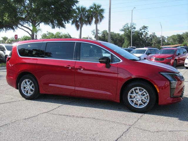 2027 Chrysler Pacifica PACIFICA SELECT