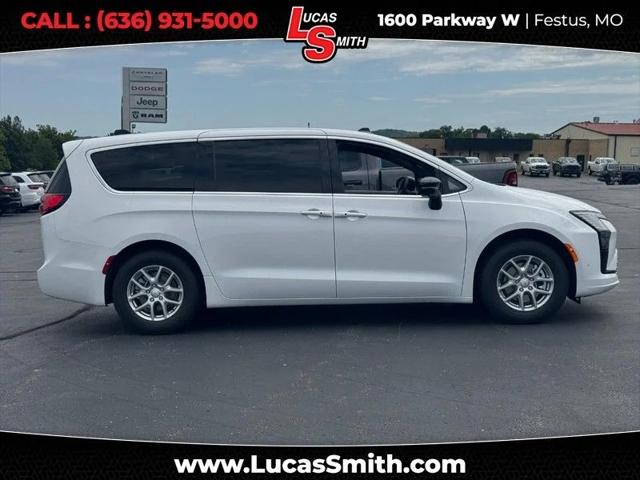 2027 Chrysler Pacifica PACIFICA SELECT