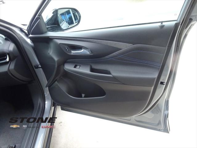 2026 Buick NV Sport Touring FWD
