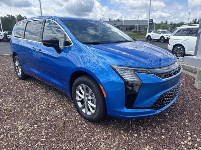2027 Chrysler Pacifica PACIFICA SELECT AWD