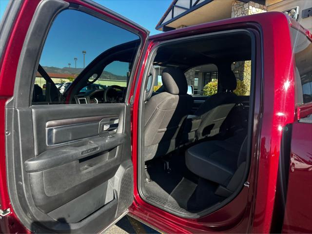 2024 Ram 1500 Classic Warlock Crew Cab 4x4 5'7" Box