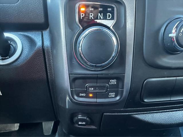 2024 Ram 1500 Classic Warlock Crew Cab 4x4 5'7" Box