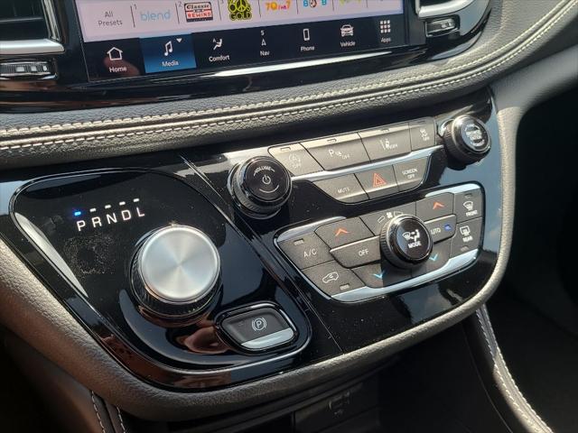 2027 Chrysler Pacifica Limited
