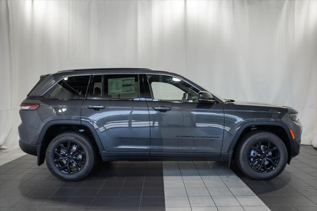 2026 Jeep Grand Cherokee GRAND CHEROKEE LAREDO ALTITUDE 4X4 2026 Jeep Grand Cherokee GRAND CHEROKEE LAREDO ALTITUDE 4X4