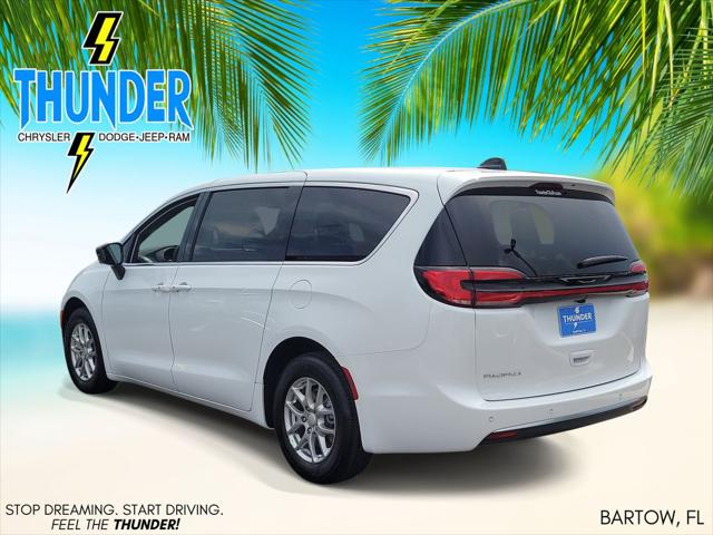 2027 Chrysler Pacifica PACIFICA SELECT