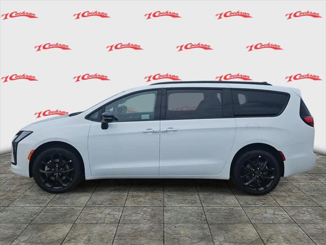2027 Chrysler Pacifica Limited
