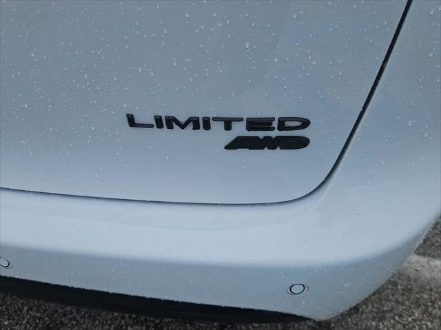 2027 Chrysler Pacifica Limited
