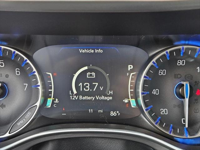 2027 Chrysler Pacifica Select