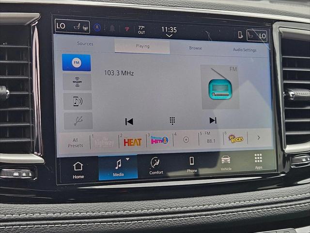 2027 Chrysler Pacifica Select