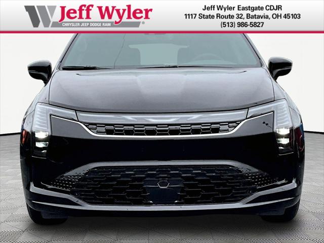 2027 Chrysler Pacifica PACIFICA SELECT