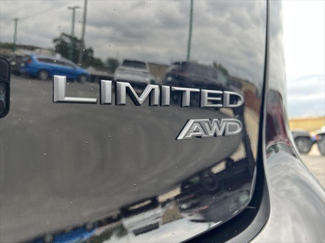 2027 Chrysler Pacifica Limited