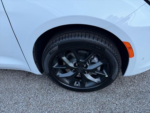 2027 Chrysler Pacifica PACIFICA LIMITED AWD 2027 Chrysler Pacifica PACIFICA LIMITED AWD