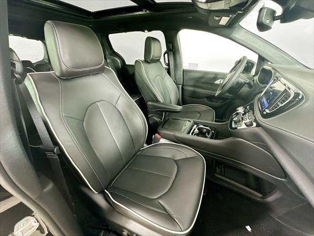 2027 Chrysler Pacifica Limited