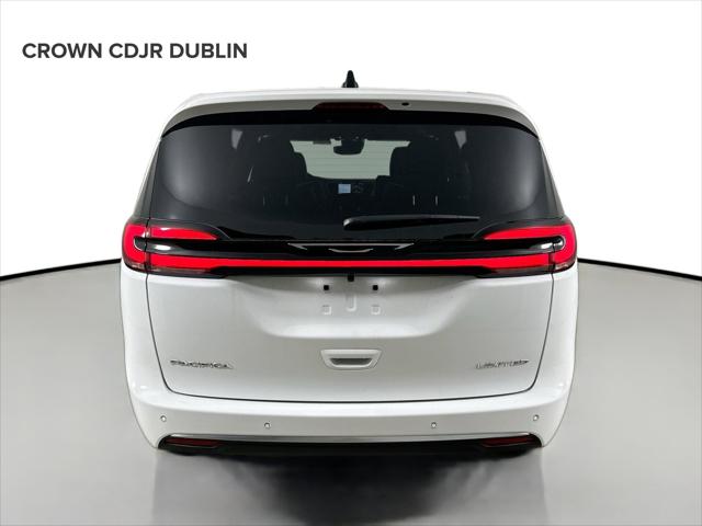 2027 Chrysler Pacifica Limited