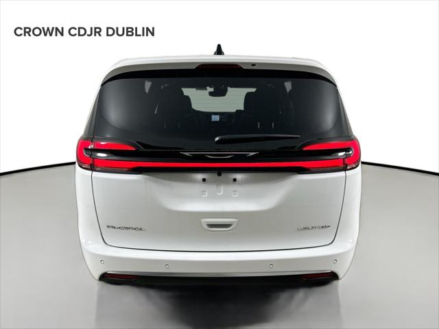2027 Chrysler Pacifica Limited