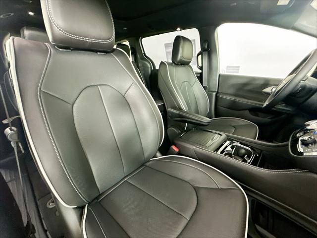 2027 Chrysler Pacifica Limited