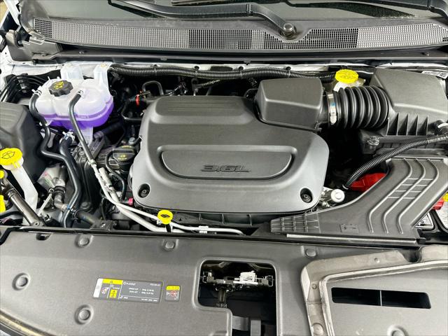 2027 Chrysler Pacifica Limited