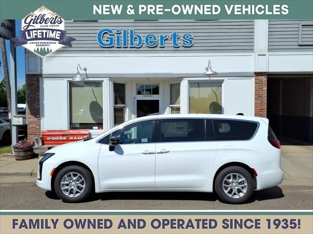 2027 Chrysler Pacifica Select for sale in Sand Creek, WI