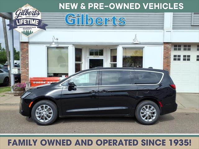 2027 Chrysler Pacifica Select for sale in Sand Creek, WI