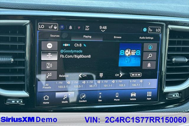 2024 Chrysler Pacifica Hybrid Select