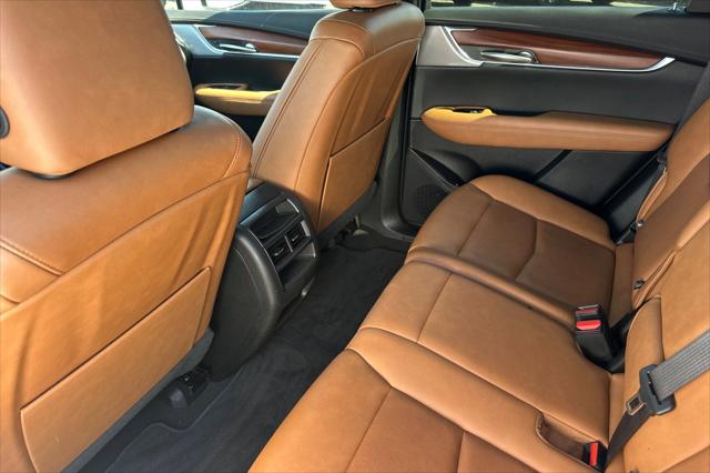 2023 Cadillac XT5 FWD Premium Luxury