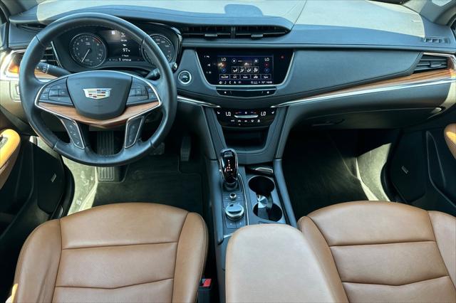 2023 Cadillac XT5 FWD Premium Luxury